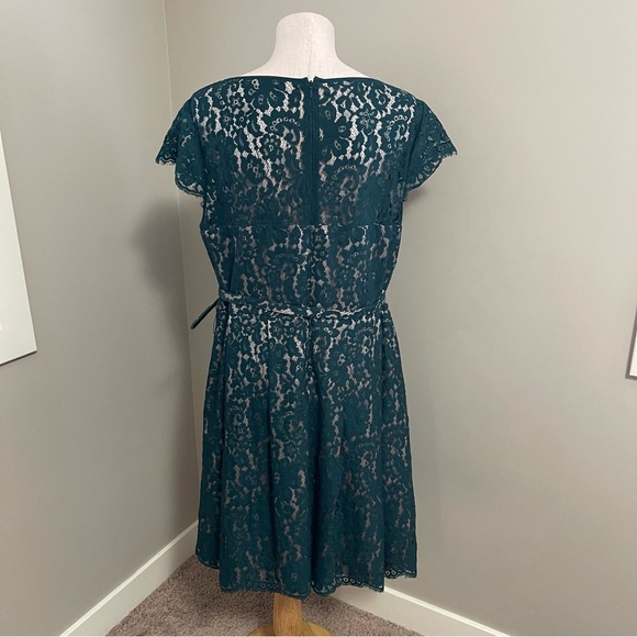 ELIZA J Cap Sleeve Lace Fit & Flare Dress Green with Belt - Picture 7 of 9